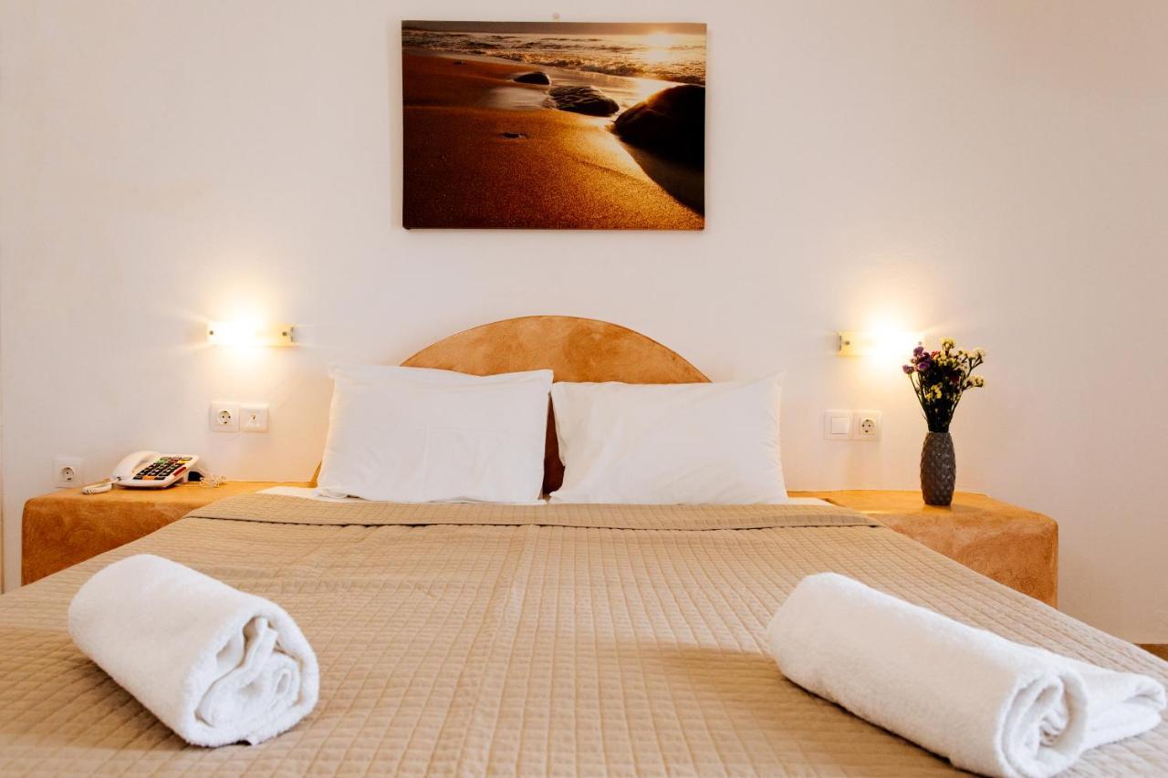 Nikos Hotel Karterádos Eksteriør bilde