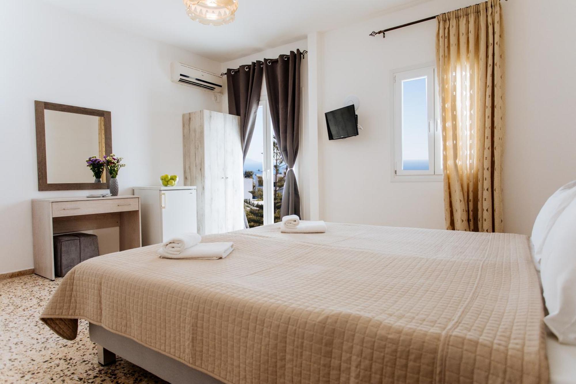 Nikos Hotel Karterádos Eksteriør bilde